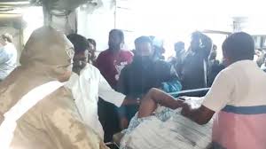 तेलंगाना रथ यात्रा हादसा जन्माष्टमी शोभायात्रा करंट High tension wire accident Janmashtami chariot tragedy Telangana festival mishap Chariot touched electric wire Union minister gunman injured