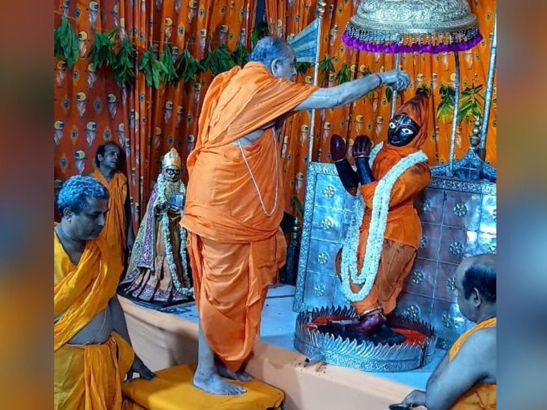 Jaipur Janmashtami 2025, Govind Devji Temple, Panchamrit Abhishek Jaipur, Janmashtami celebrations Rajasthan, Jaipur Krishna Janmashtami, Govindji darshan, Gopinathji luxury watch, Jaipur temple crowd, 10 lakh devotees Jaipur, Krishna Janmashtami news