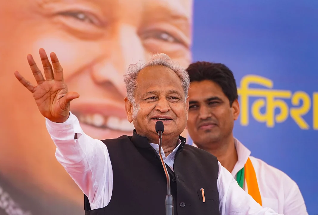 अशोक गहलोत सरकार गिराने की साजिश