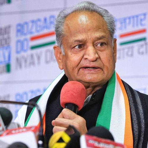 अशोक गहलोत कांग्रेस कार्यकर्ता गुटबाजी राजस्थान राजनीति
